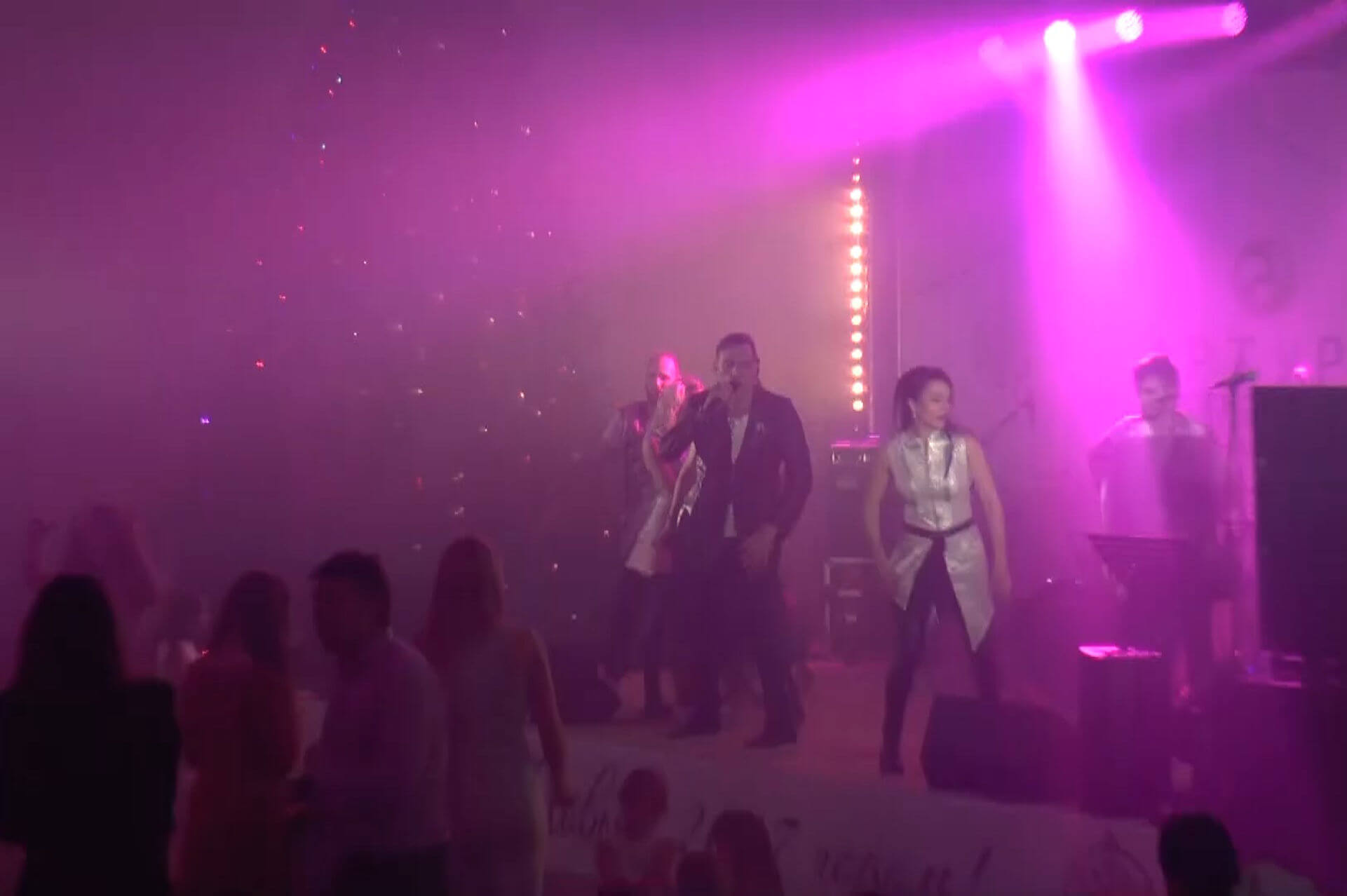 ОДНАЖДЫ В НОВЫЙ ГОД