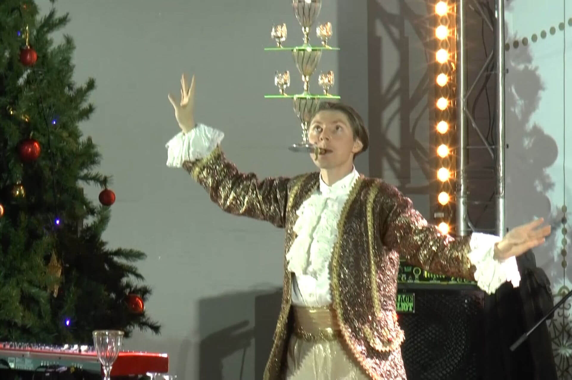 ОДНАЖДЫ В НОВЫЙ ГОД