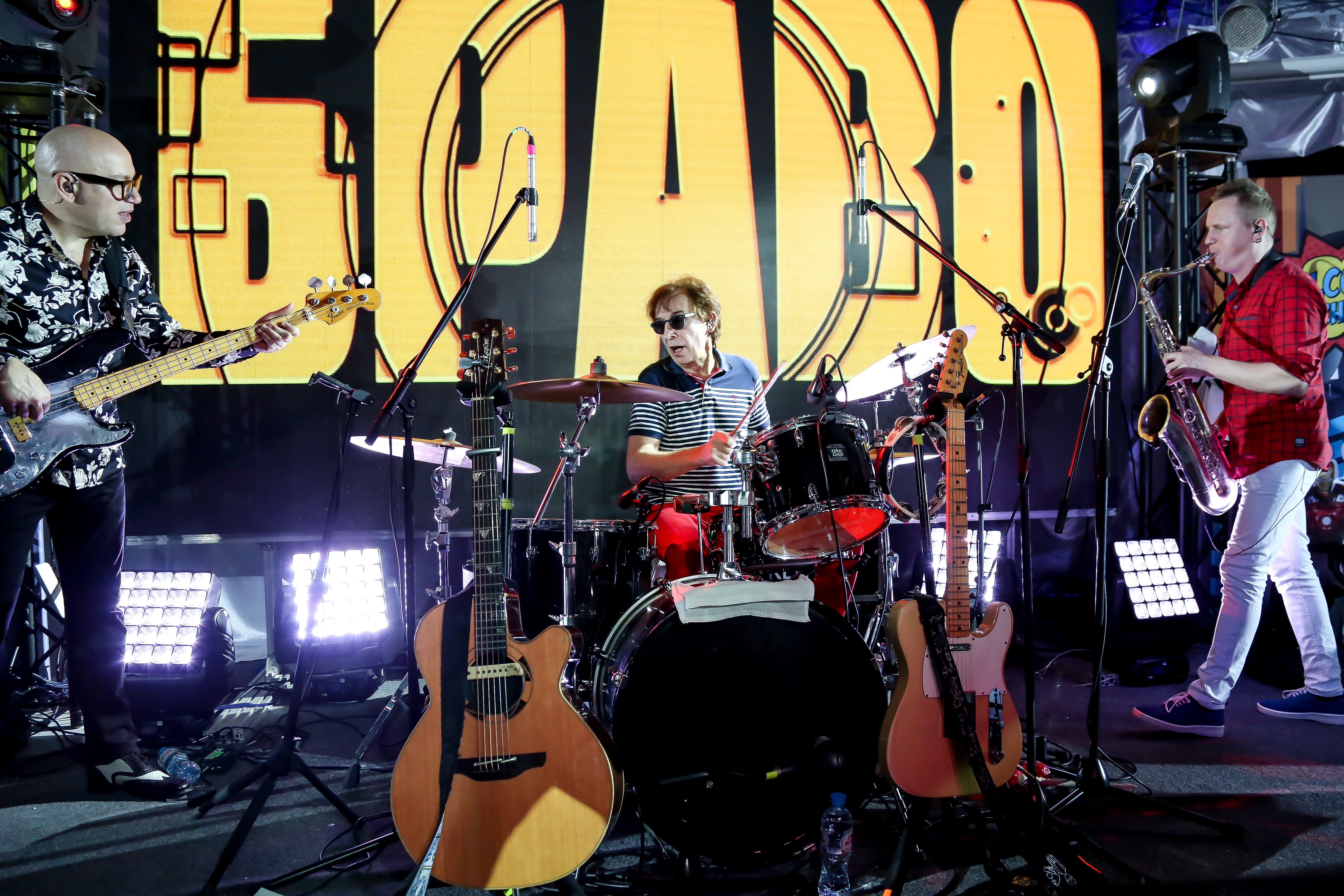 ВЕЧЕРИНКА СУПЕРГЕРОЕВ