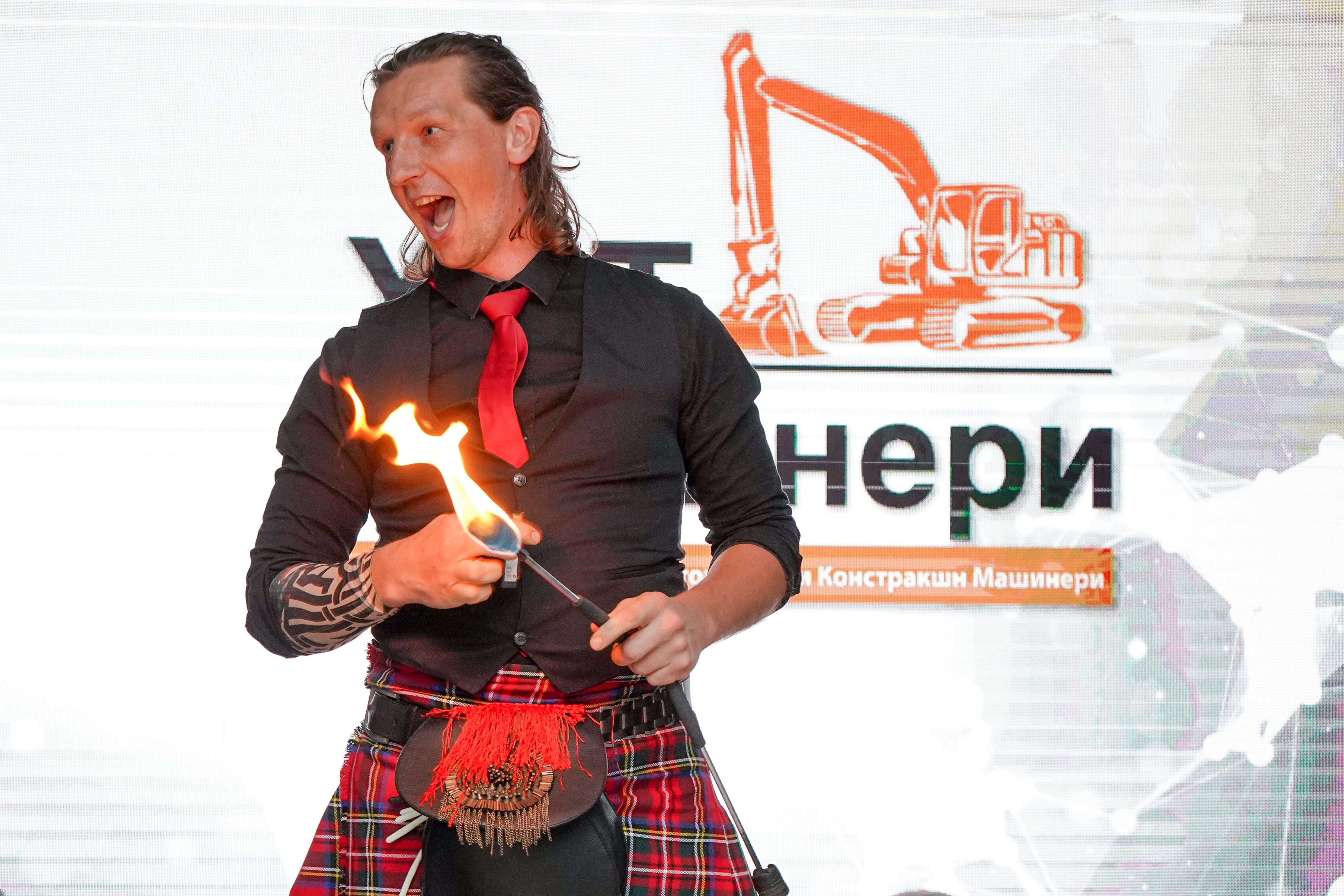 70 ЛЕТ КОМПАНИИ HITACHI