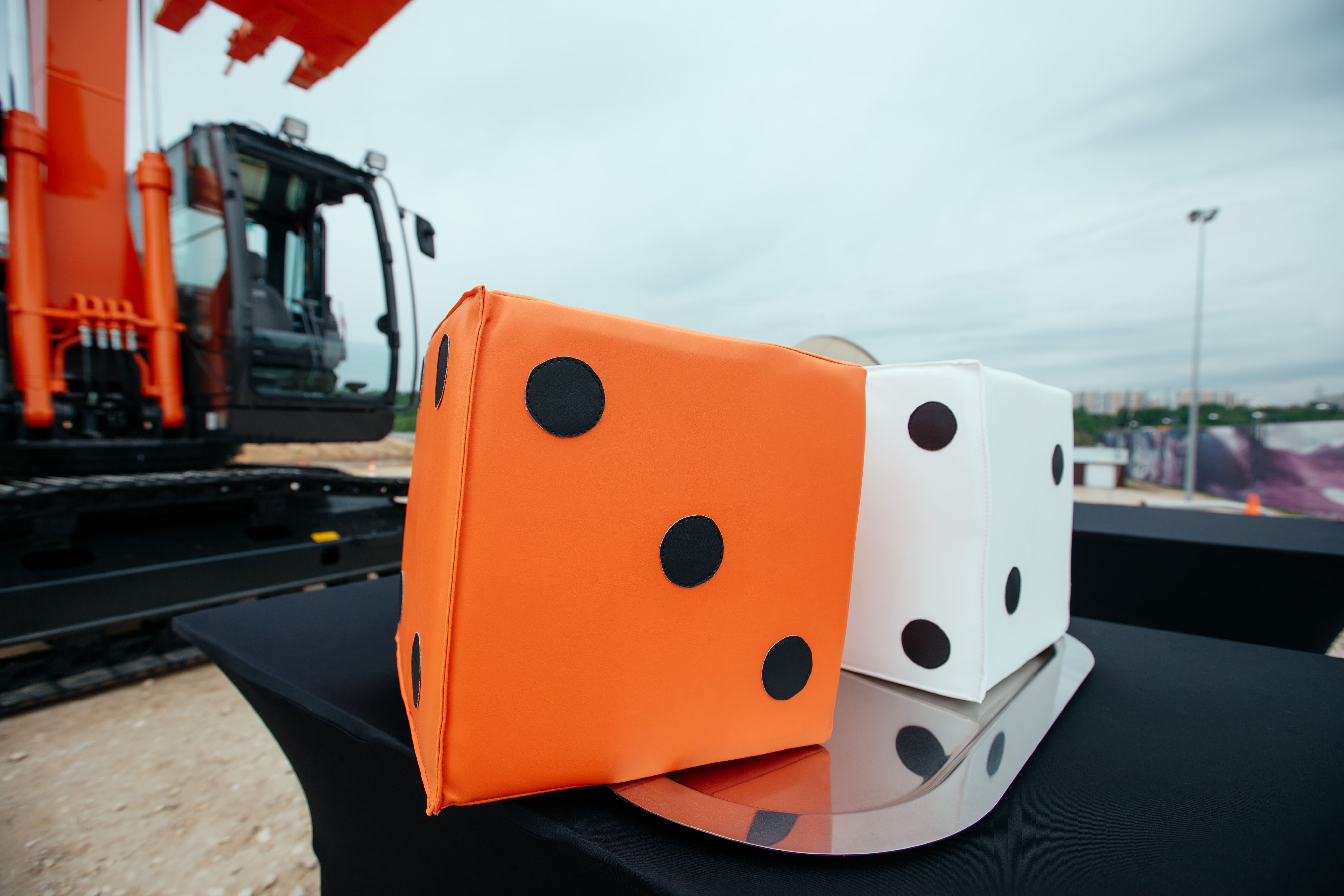 Выставка HITACHI