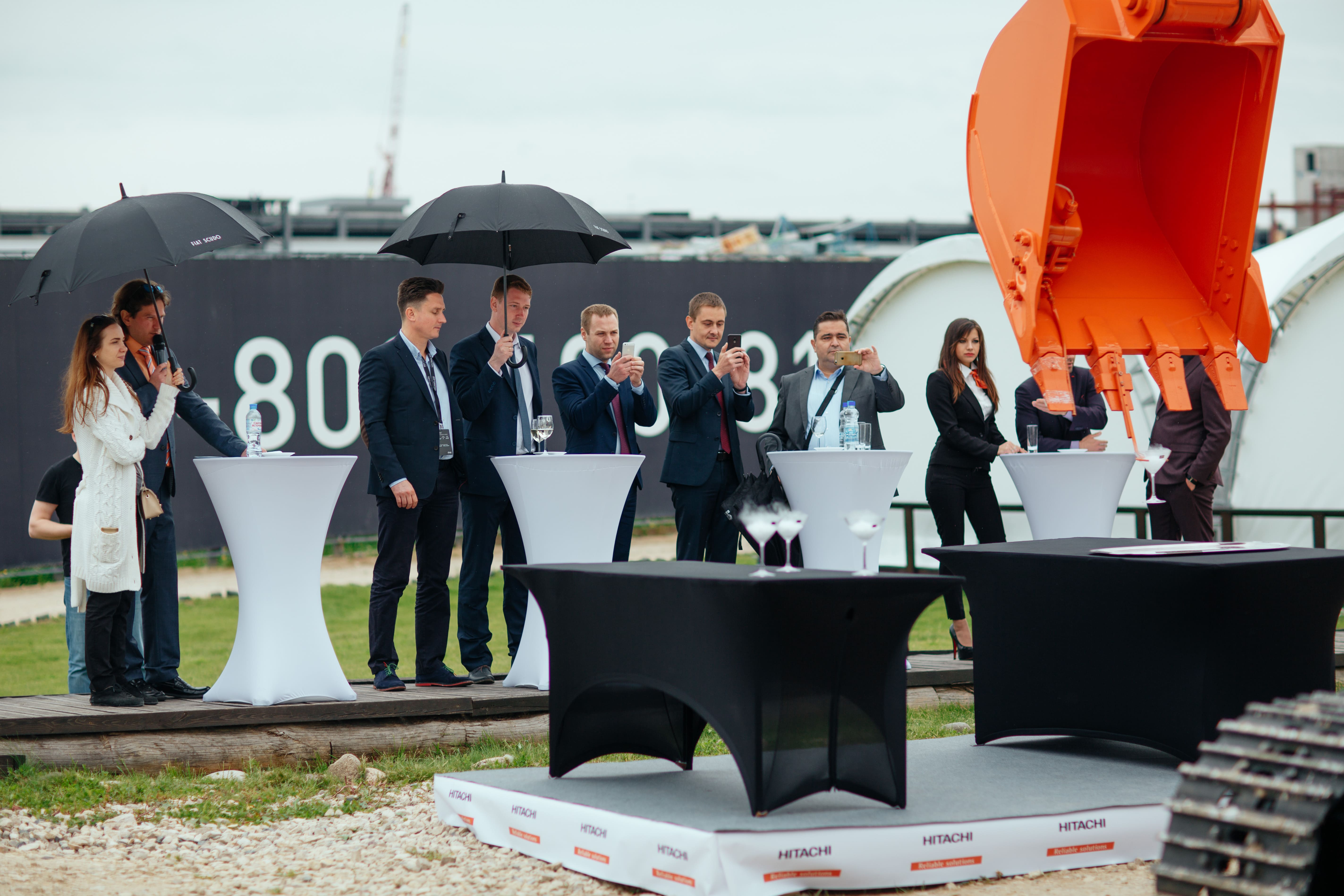 Выставка HITACHI