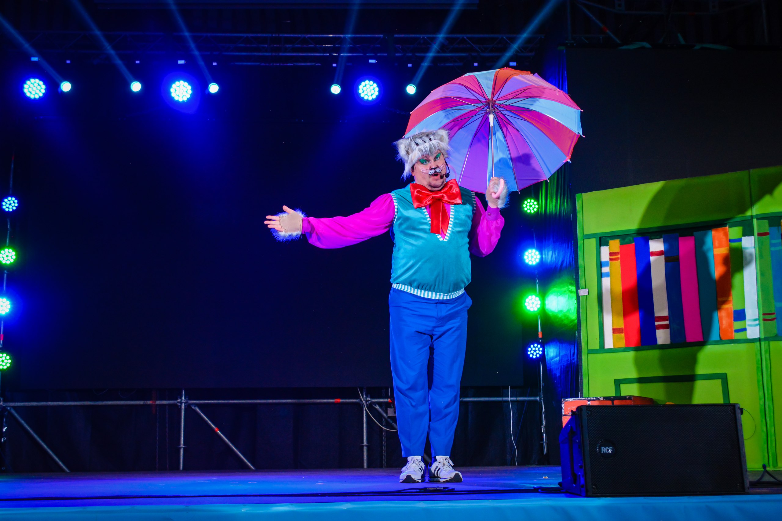 КРЫМСКИЕ КАНИКУЛЫ 