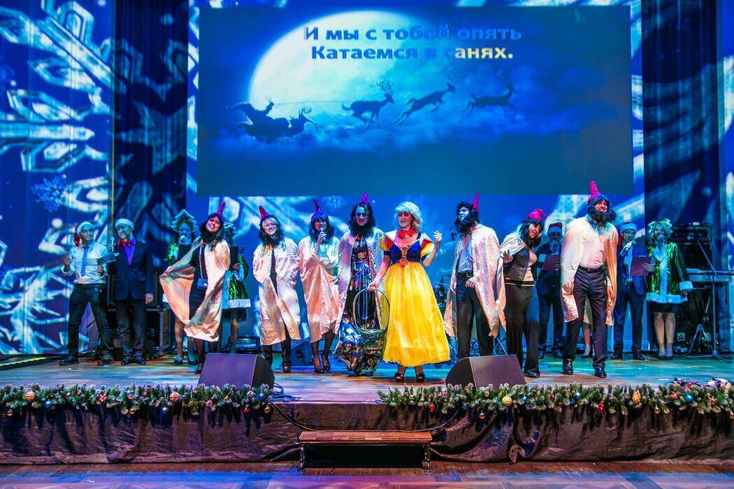 НОВЫЙ ГОД В КРУГУ СЕМЬИ