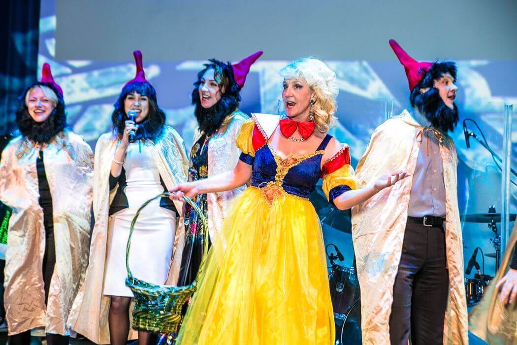 НОВЫЙ ГОД В КРУГУ СЕМЬИ