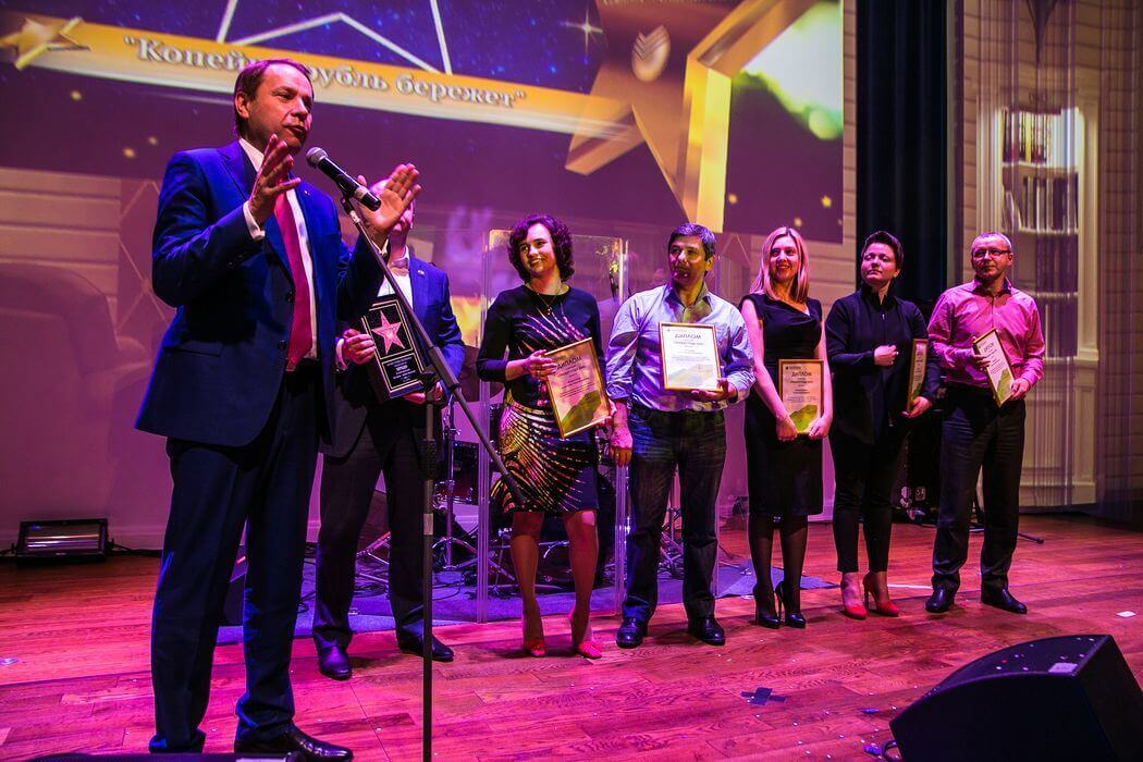 НОВЫЙ ГОД В КРУГУ СЕМЬИ