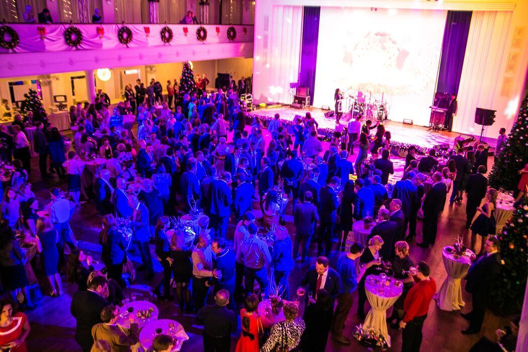 НОВЫЙ ГОД В КРУГУ СЕМЬИ