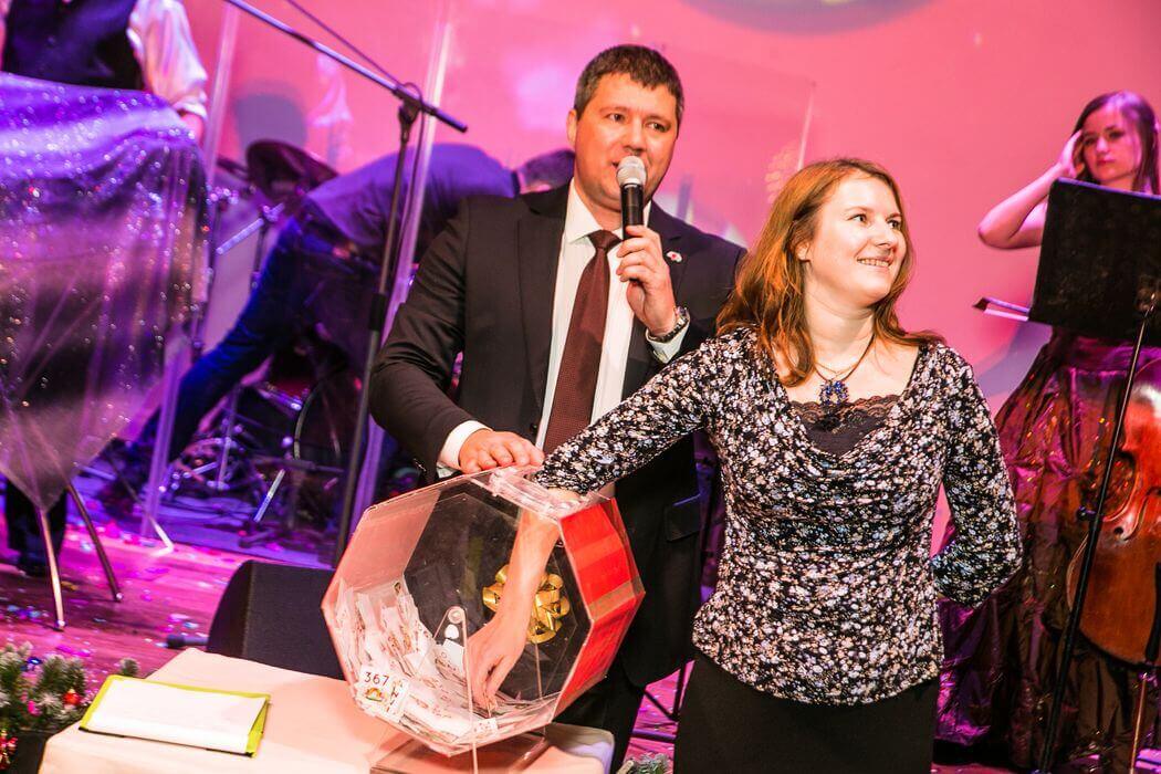 НОВЫЙ ГОД В КРУГУ СЕМЬИ