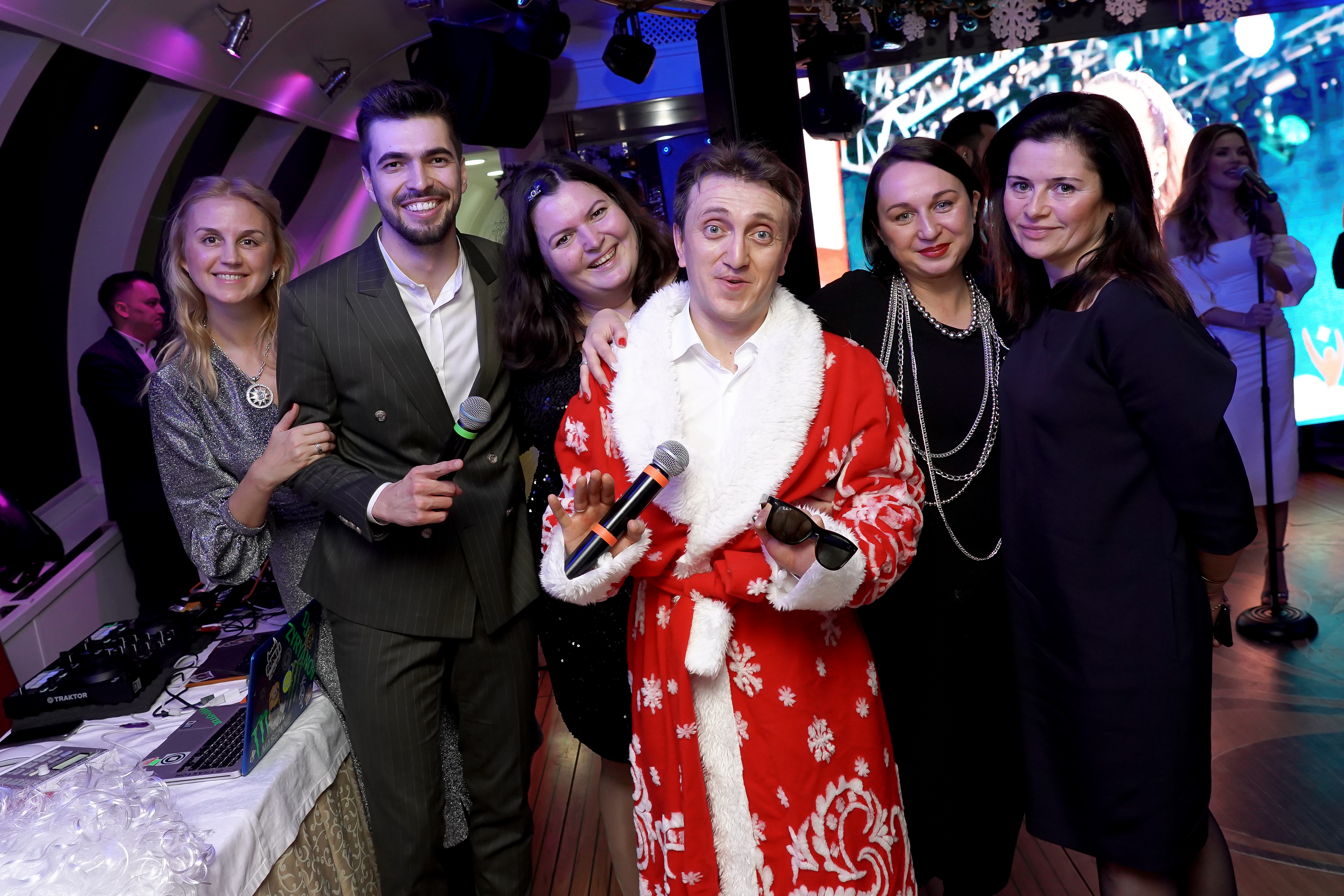 НОВОГОДНИЙ QUIZ-КРУИЗ