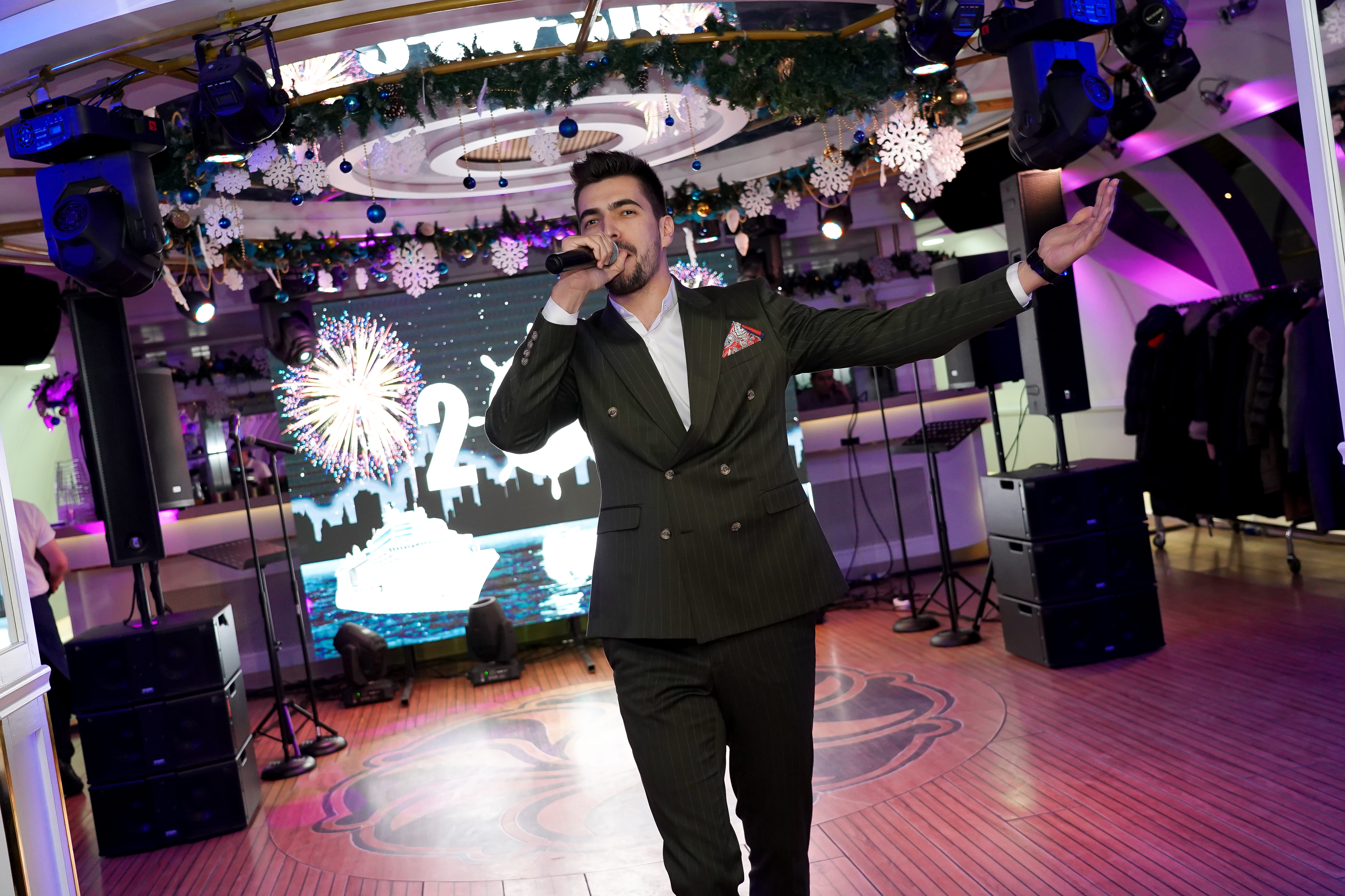 НОВОГОДНИЙ QUIZ-КРУИЗ