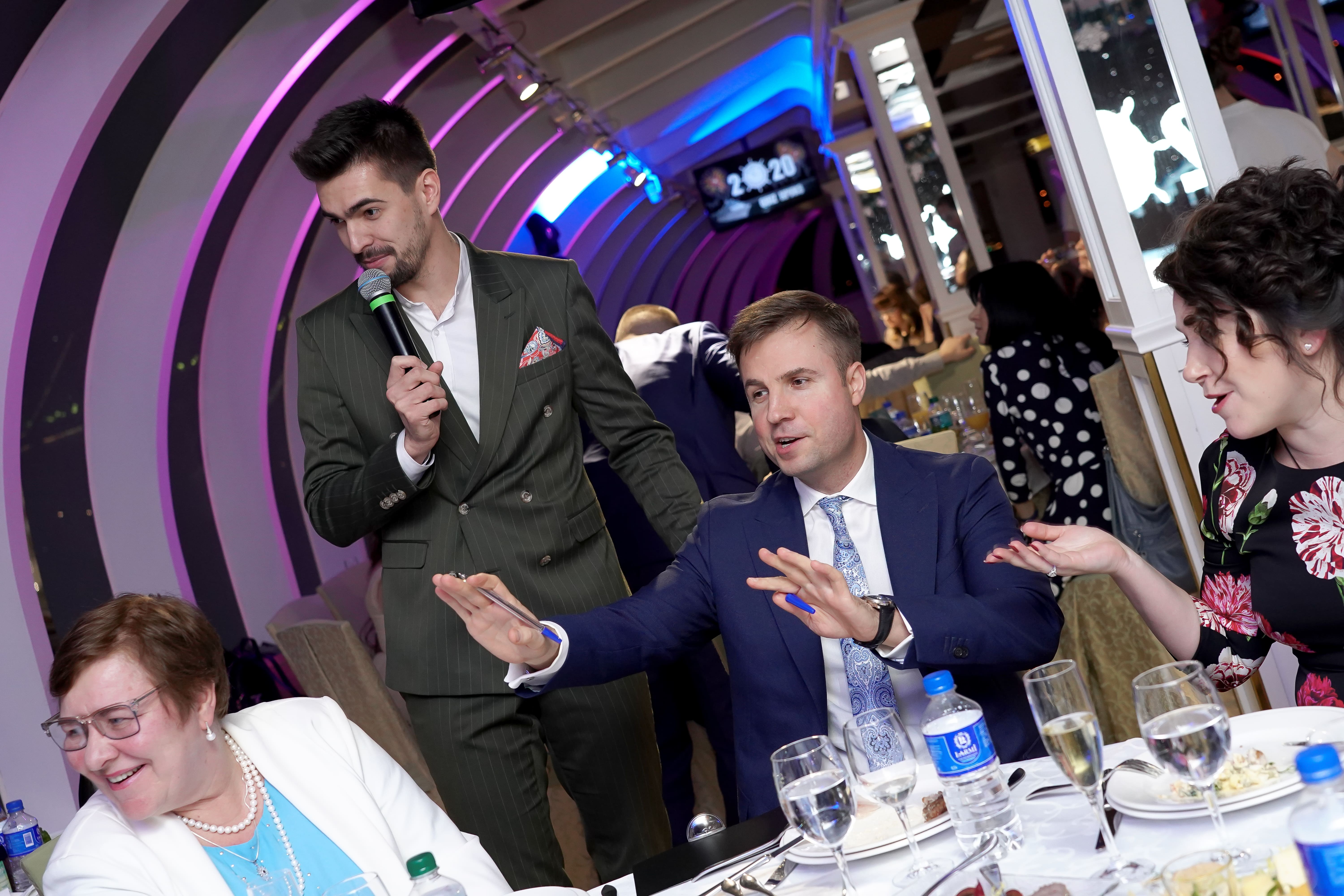 НОВОГОДНИЙ QUIZ-КРУИЗ